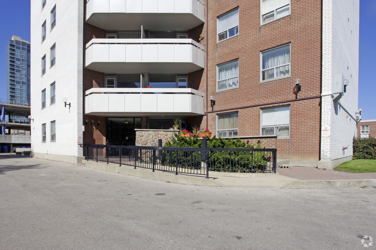 Building Photo - Park Hill Apartments