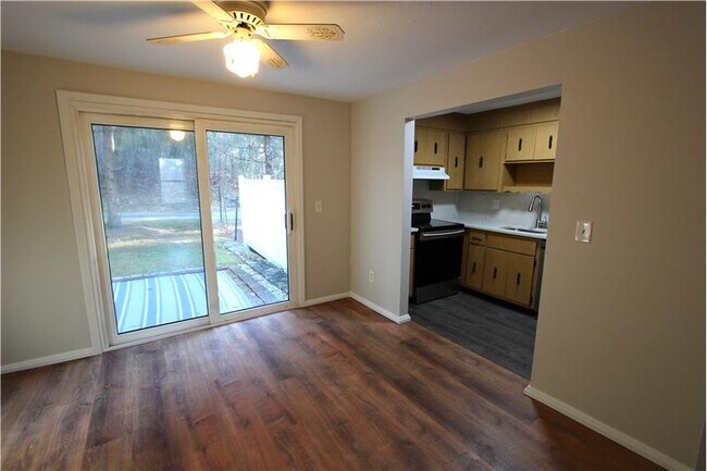 Foto del edificio - 70 Beach St