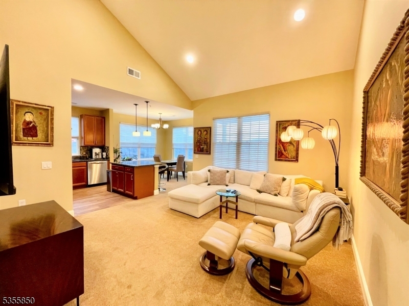 Foto principal - 4402 Ramapo Ct
