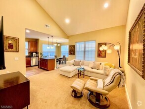 Building Photo - 4402 Ramapo Ct