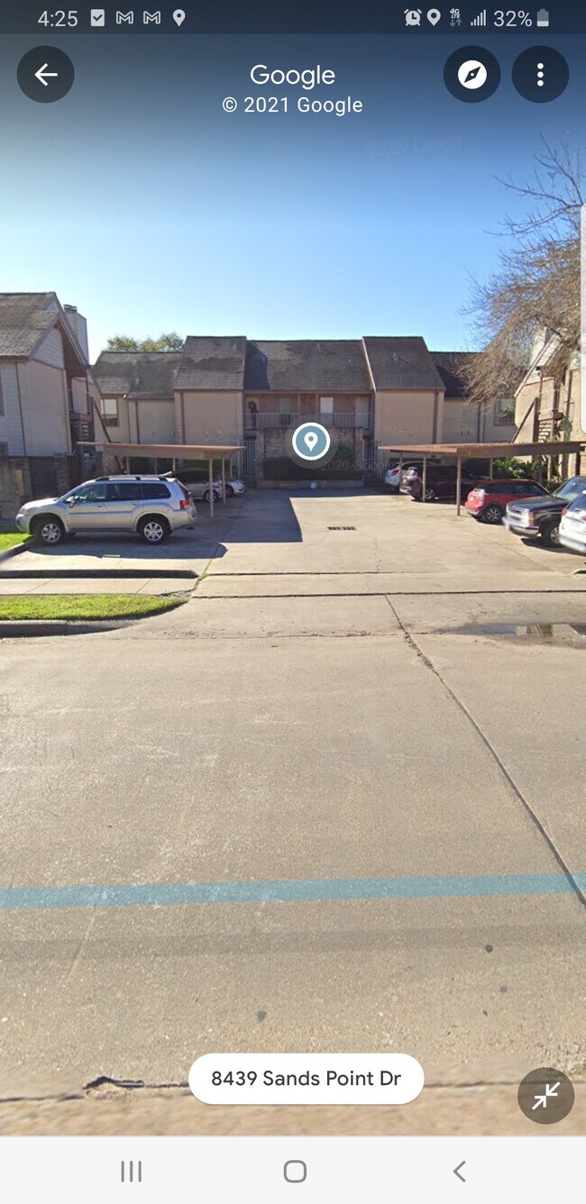 Building Photo - 8435 Sands Point Dr