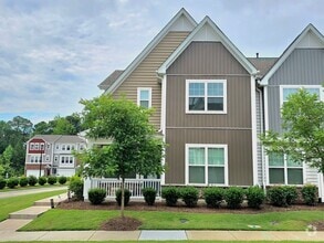 Building Photo - 220 Marietta Way