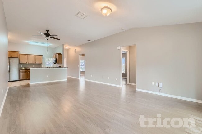 Building Photo - 364 Winthrop Dr