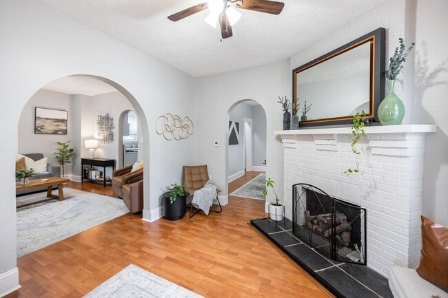 Foto del edificio - Quaint 2 Bedroom 1 Bath Home in Forest Hil...