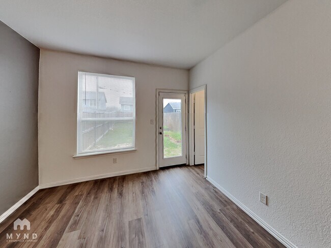 Foto del edificio - 3230 S Cherry Ln