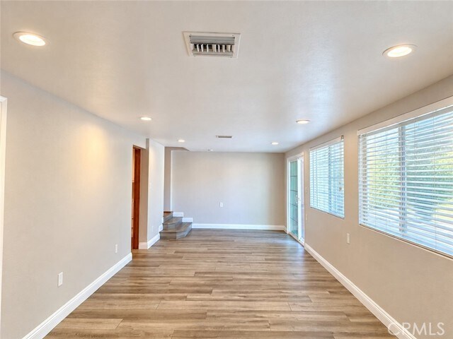 Foto del edificio - 17055 Rayen St