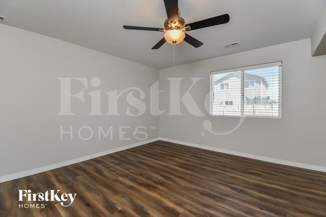 Foto del edificio - 7757 Benecia Dr