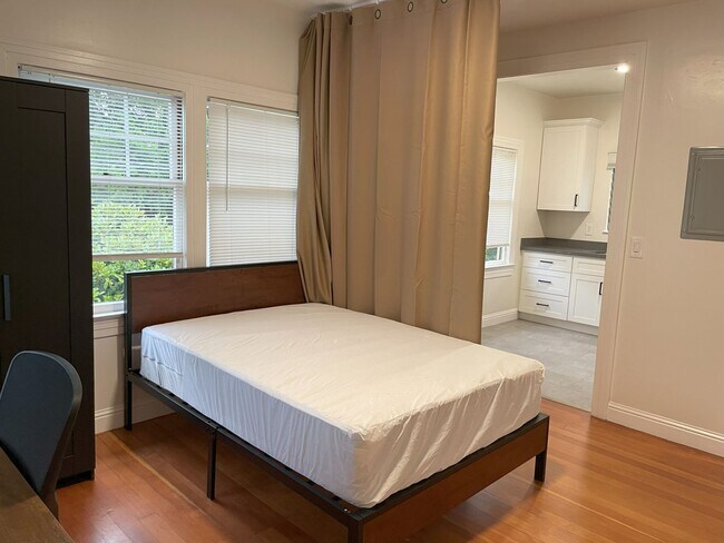 Foto del edificio - College Ave Apartment for Rent