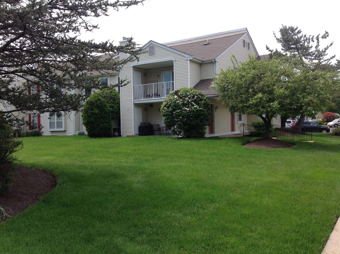 108 Gravel Hill Station, Southampton, PA 18966 Condo for Rent in
