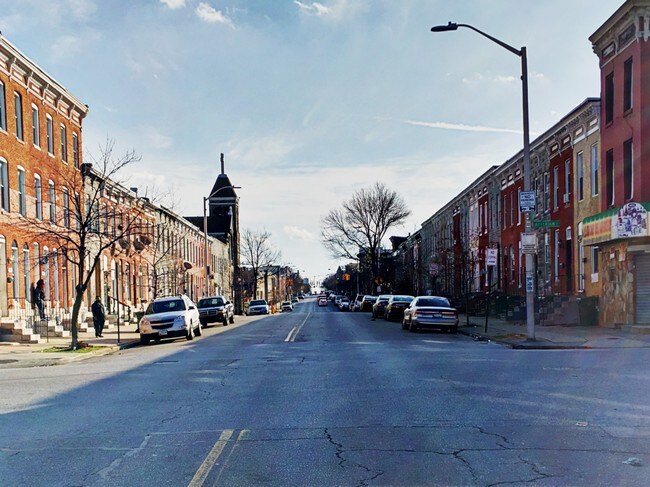 Building Photo - 507 N Patterson Park Ave
