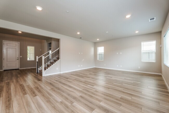 Foto del edificio - 719 Burkeville Rd