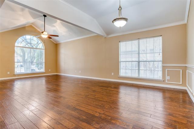 Building Photo - 709 Bluffview Dr