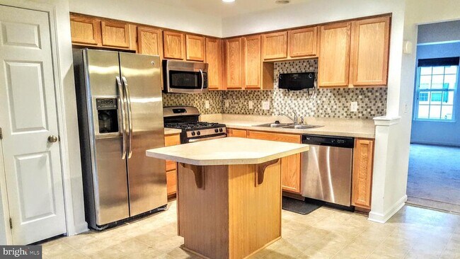 Foto del edificio - 7220 Maidstone Pl
