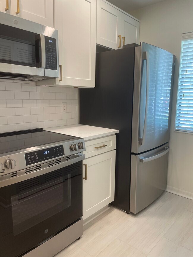 Foto del edificio - 806 Marsh Cove Pl