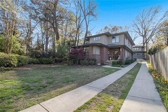 Building Photo - 623 Ansley St