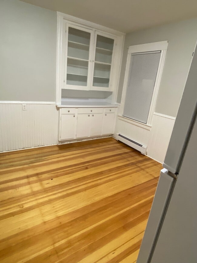 Kitchen - 78 Fort St