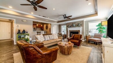 Building Photo - Vinings of O'Fallon