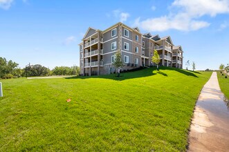 Building Photo - 2871 Spring Rose Cir