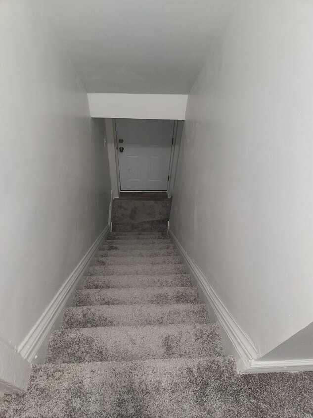 Primary Photo - 700 Benton St