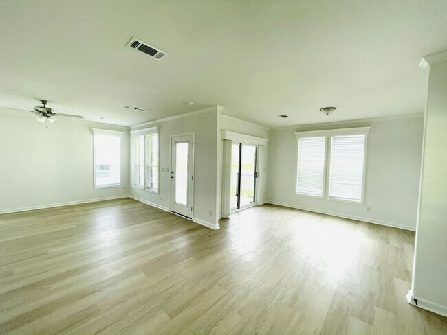 Foto del edificio - 34904 Robins Song Rd