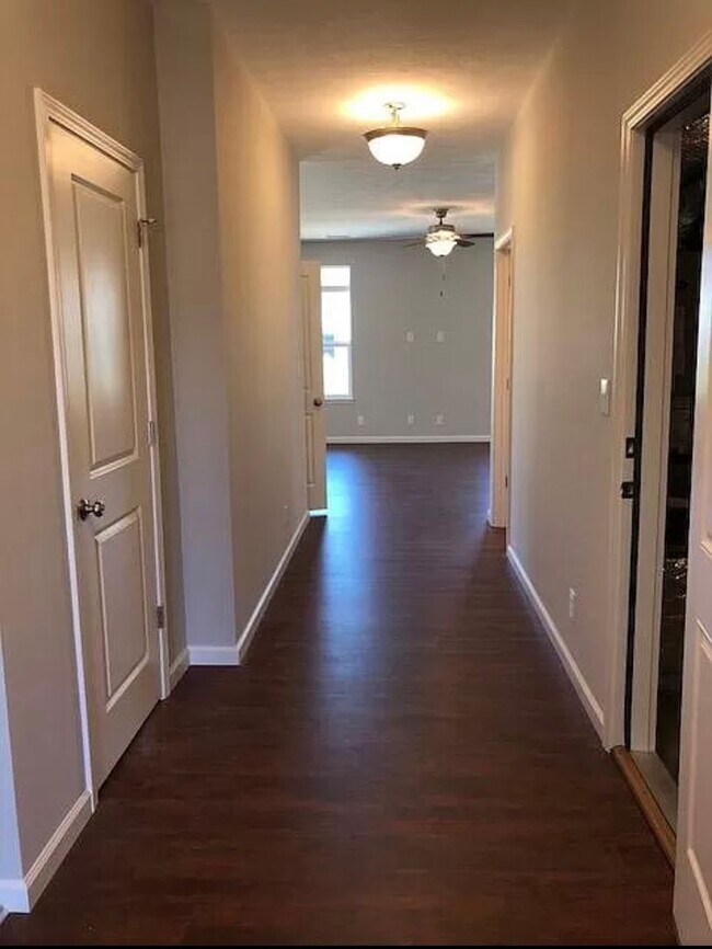 Foto del edificio - BRITTANY CHASE...3 Bedroom 2 bath