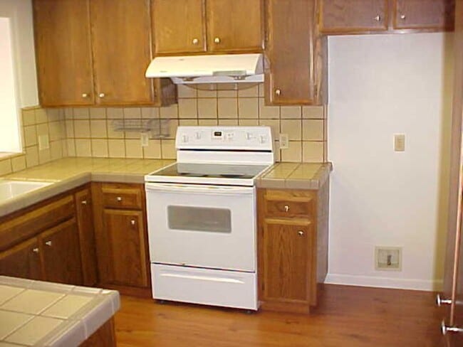 Building Photo - Perfect Pocket Home