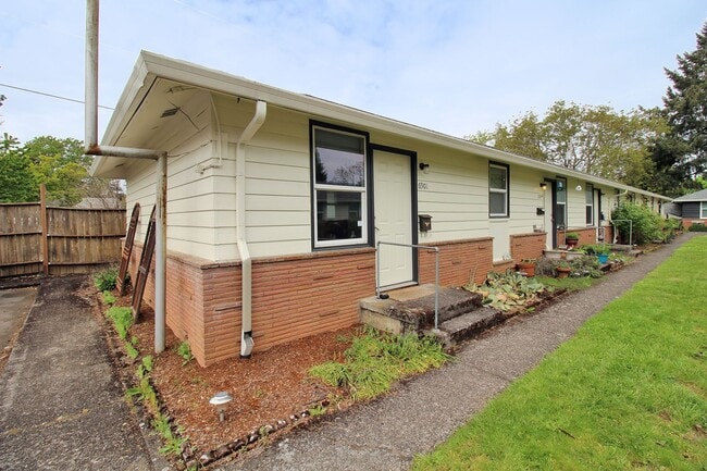 Foto del edificio - 6923-6923 NE Prescott St