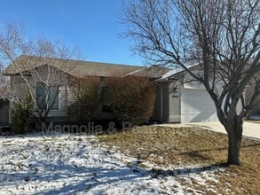 Building Photo - 16538 Sadie Ave