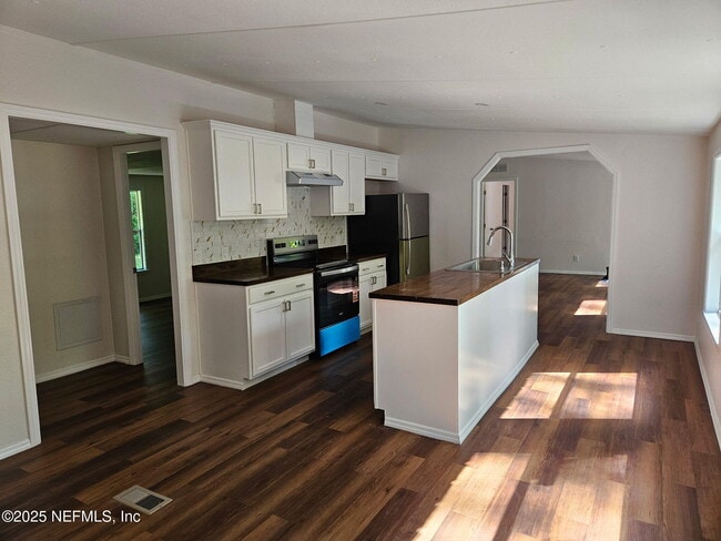Building Photo - 2916 Guava Ct