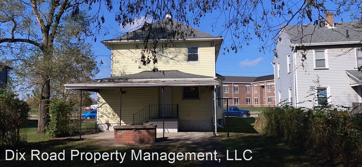 Building Photo - 3 br, 1 bath House - 1221 Woodside Boulevard,