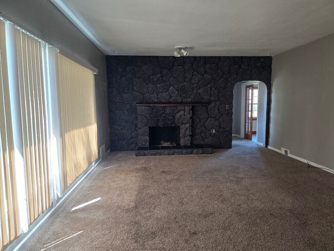 Building Photo - LEWISTON HOME