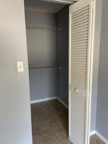 Foto del edificio - 14102 Glenmoor Dr