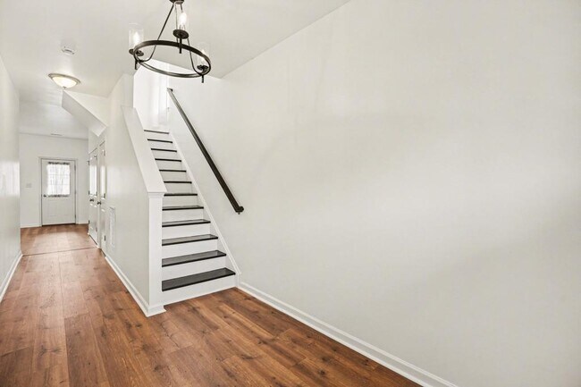 Foto del edificio - 700 Admiral's Quay Dr