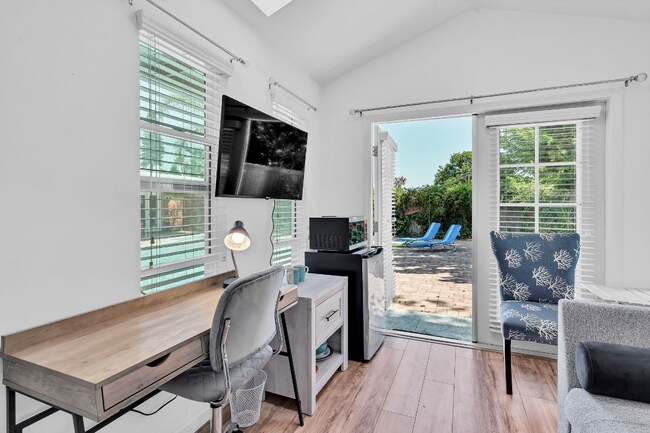 Foto del edificio - 2844 Burgener Blvd