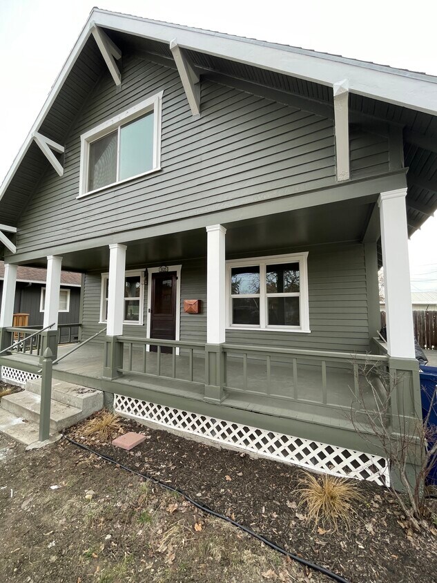 Foto principal - 3105 N Madison St