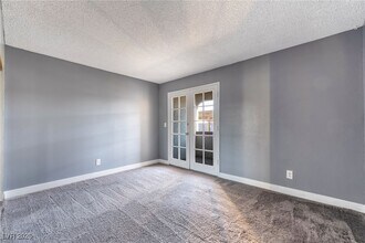 Building Photo - 6133 W Oakey Blvd