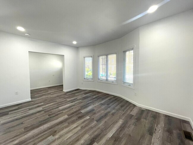 Foto del edificio - 102 W 35th St