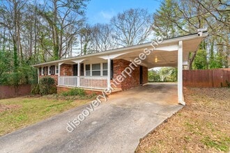 Building Photo - 928 Shieldcrest Way