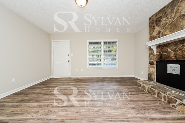 Foto del edificio - Welcome to your new Ellenwood haven!