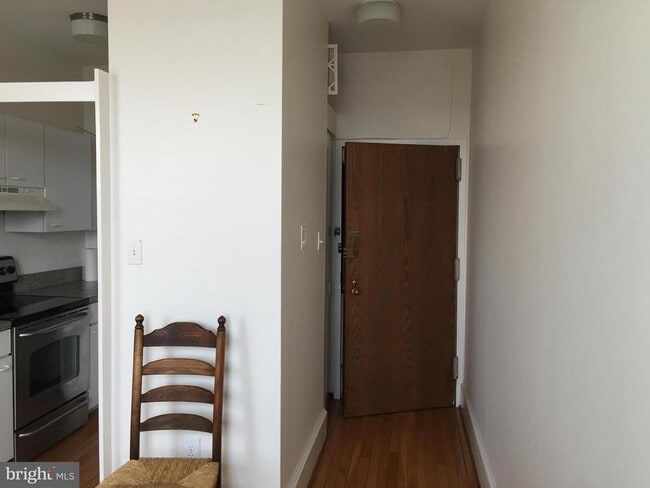 Foto del edificio - 1615 Q St NW