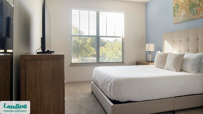 Foto del edificio - 900 E Six Forks Rd