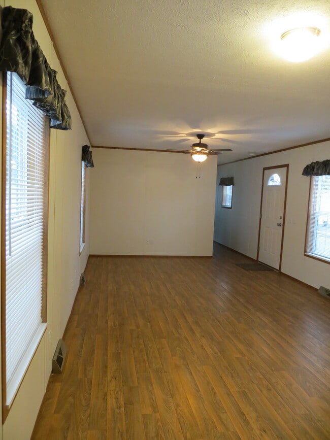 6656 E Black Horse Pike, Egg Harbor Township, NJ 08234 House for Rent