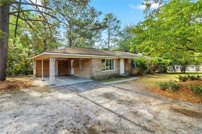 Building Photo - 161 Summerhill Rd