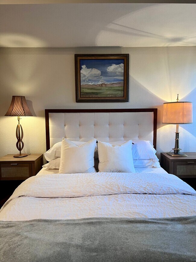 Foto del edificio - 5200 Villa View Dr