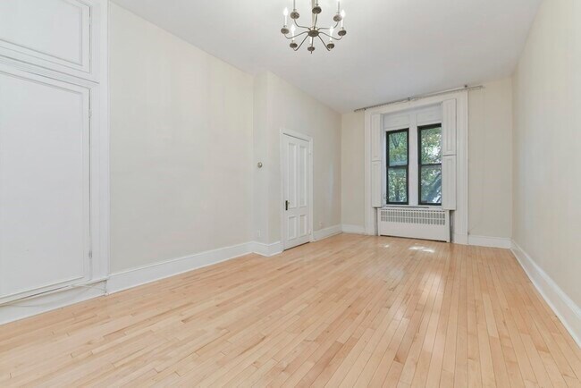 Building Photo - 234 Beacon St