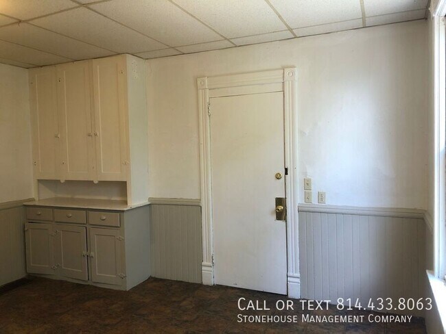 Foto del edificio - 613 E 13th St