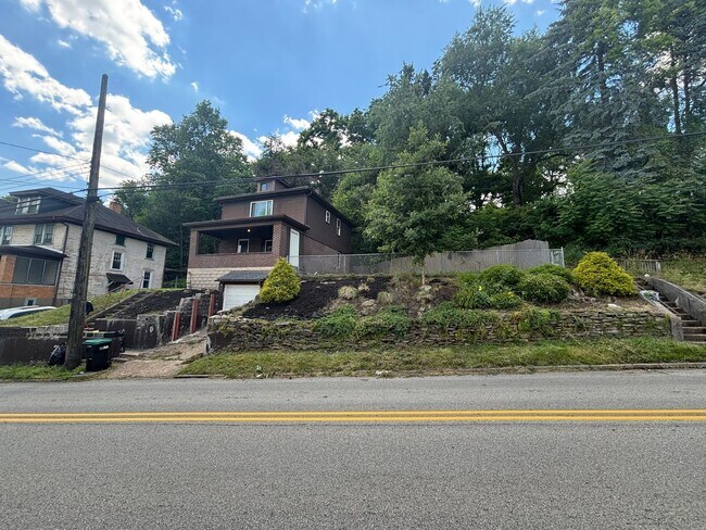 Foto del edificio - 119 Grant Ave