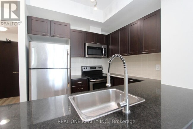 Building Photo - 385-1385 Prince of Wales Dr