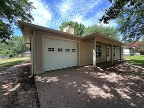 Building Photo - 14286 Arber St