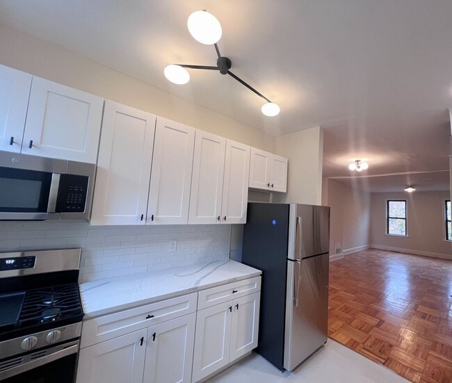 Photo - 419 S 17th St Apartment